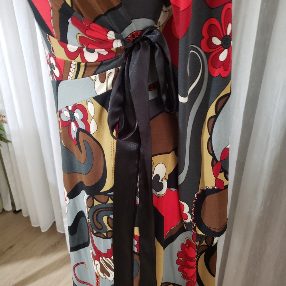 Wrap Midi Dress in Multi-Color Abstract Print - Picture 3 of 6
